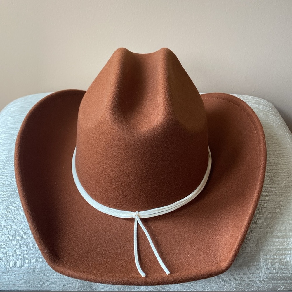 Hat - Picture 3 of 5